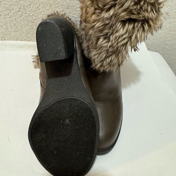 Sugar Pursuit Brown Boots with Faux Fur Collar - Picture 12 of 16